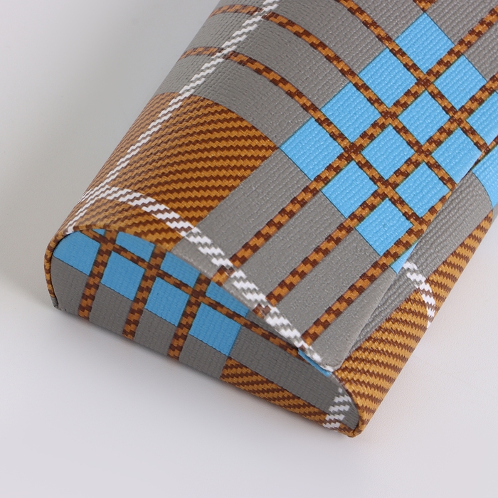 Футляр для очков на магните, длина 16 см, цвет коричневый/голубой Футляр для очков на магните, длина 16 см, цвет коричневый/голубой