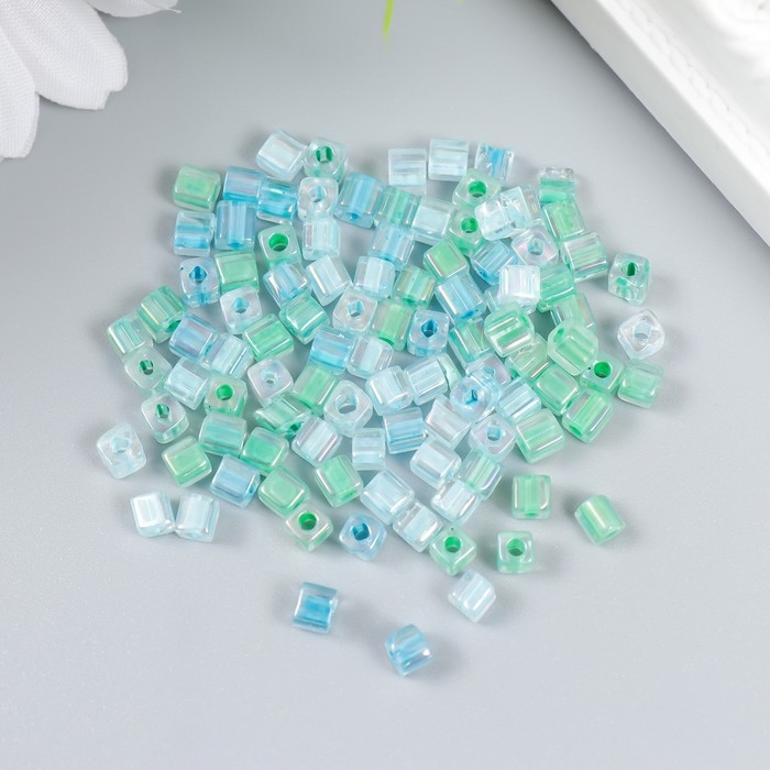 Бисер стекло 6/0  Бисер стекло 6/0 "Кубик. Полупрозрачный. Нежно-голубой" 10 гр