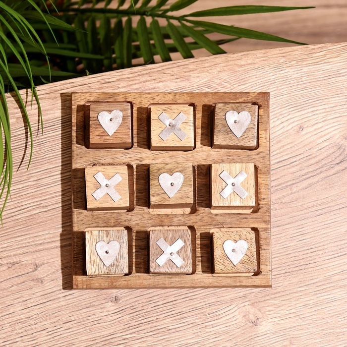 Игра настольная  Игра настольная "Крестики-нолики" 12х12х3 см, манговое дерево