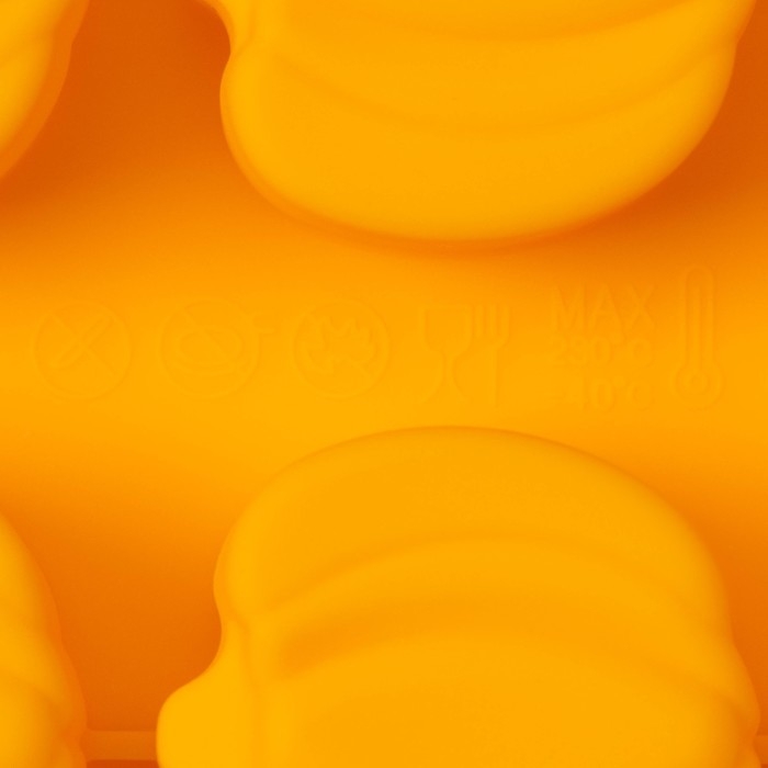 Форма для конфет и шоколада Доляна «Тыковка», силикон, 23×9,5×2,4 см, 12 ячеек (3,2×3,3 см), цвет оранжевый Форма для конфет и шоколада Доляна «Тыковка», силикон, 23×9,5×2,4 см, 12 ячеек (3,2×3,3 см), цвет оранжевый