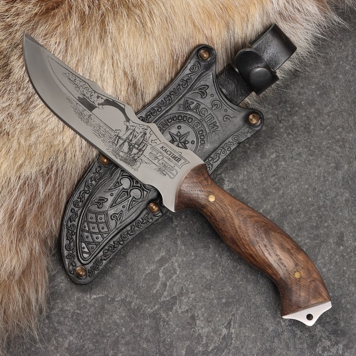 Нож кавказский, туристический Нож кавказский, туристический "Каспий" с ножнами, сталь - 40х13, рукоять - орех, 13.5 см