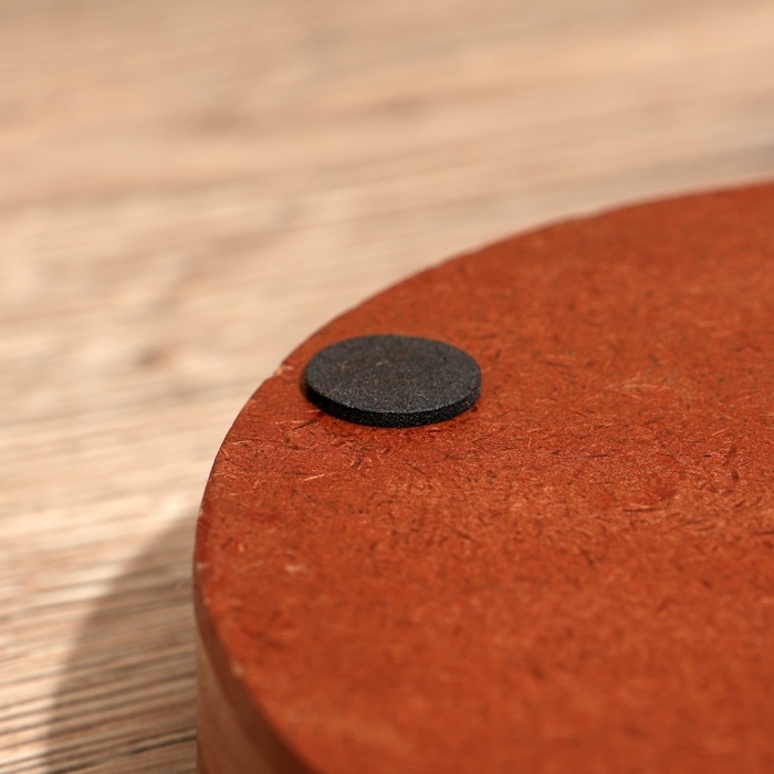 Шахматы круглые, доска 15х15 см, дерево шишам Шахматы круглые, доска 15х15 см, дерево шишам