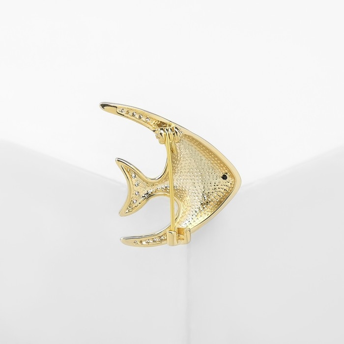 Брошь «Рыбка» скалярия, цвет белый в золоте Брошь «Рыбка» скалярия, цвет белый в золоте