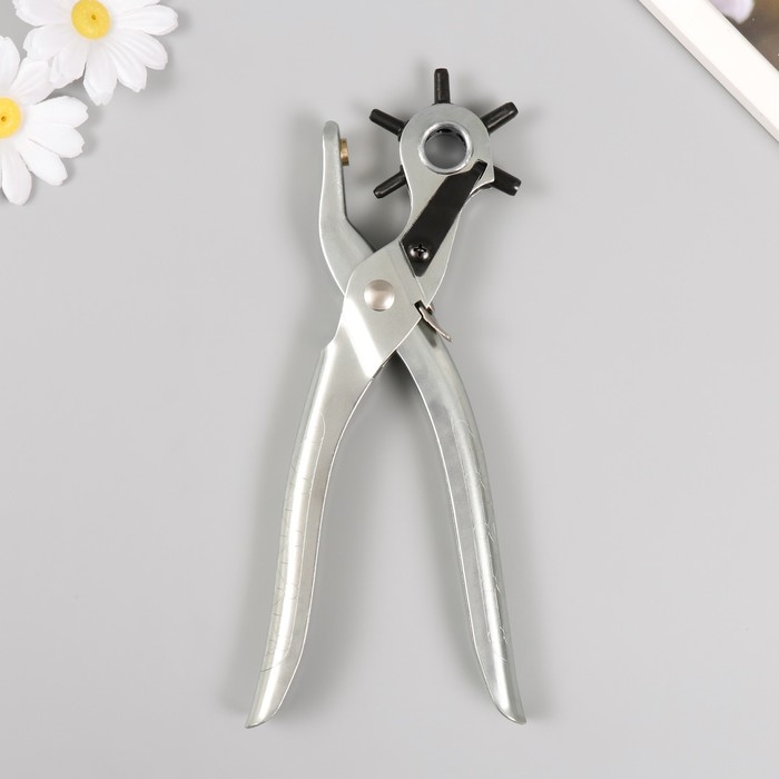 Дырокол для кожи 21х7 см диаметр прокола 2-4,5мм Дырокол для кожи 21х7 см диаметр прокола 2-4,5мм