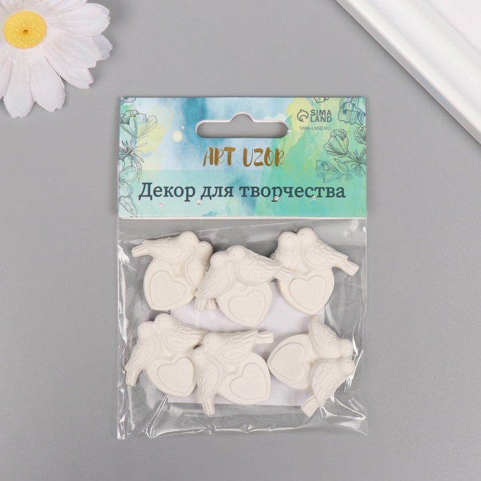 Декор для творчества полистоун Декор для творчества полистоун "Голуби на сердце" белый набор 6 шт 3,6х3 см