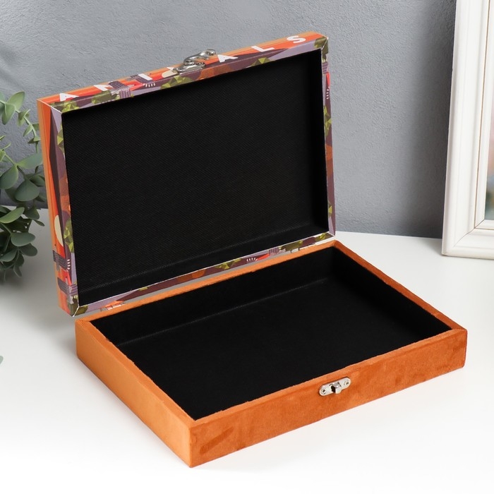 Шкатулка дерево Шкатулка дерево "Звери Африки" кожзам и бархат 5,5х24х17 см