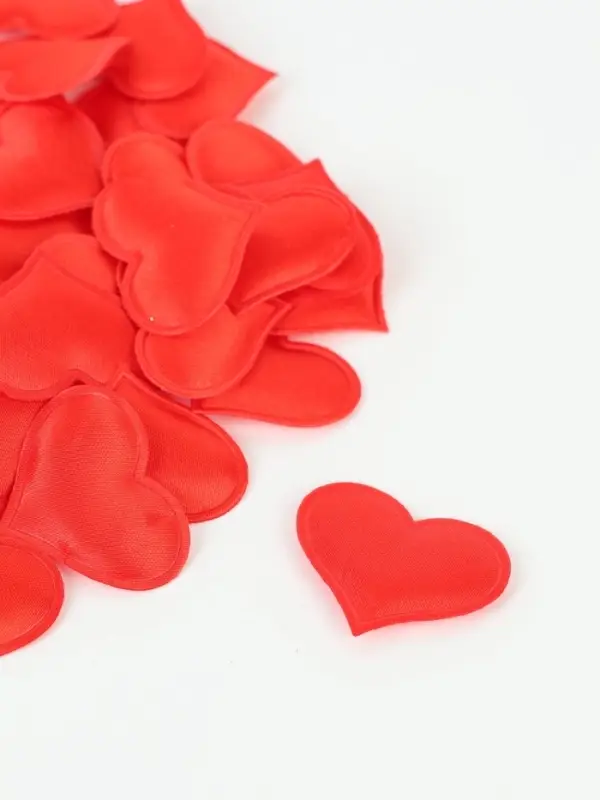 Сердечки декоративные 50 шт., 3.2 см, красные