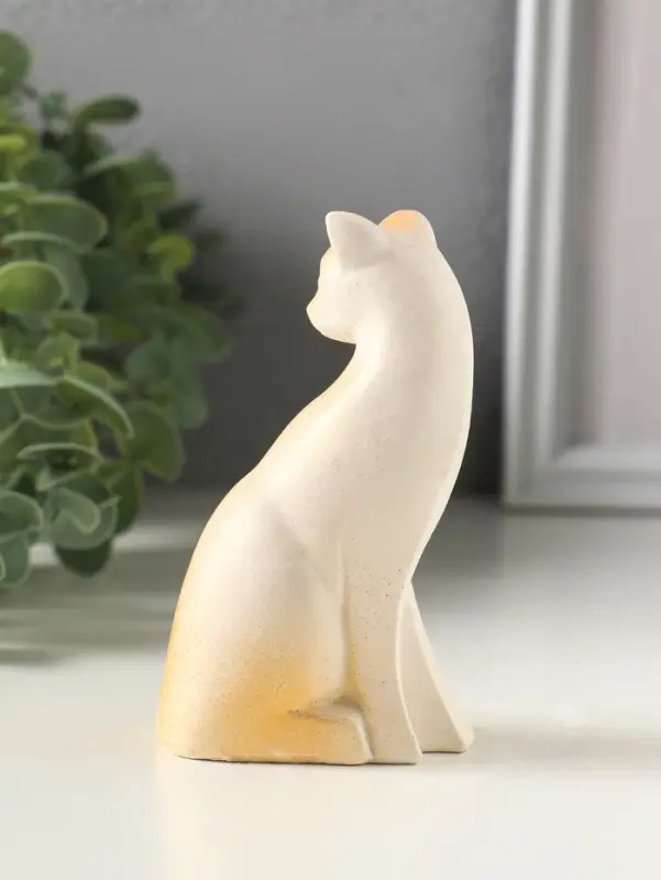 Фигурка гипс &laquo;Кошечка геометрия&raquo;, 10.5 см, белая с позолотой