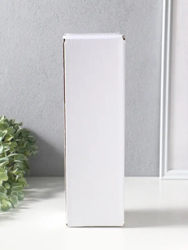 Сувенир полистоун "Девушка в ярко-розовом платье с оборками" чёрный 9х8,5х30,5 см