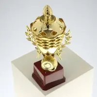 Кубок 184A, наградная фигура, золото, подставка пластик, 29 см
