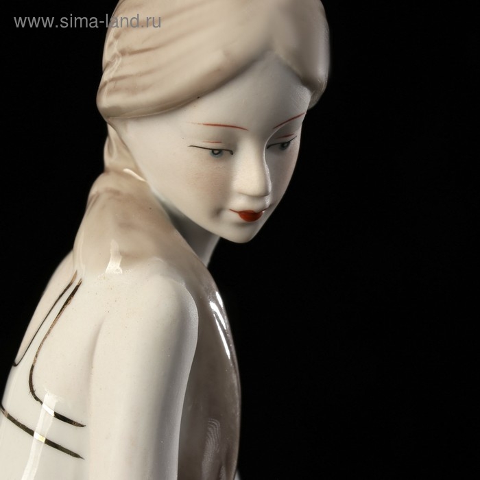 Сувенир керамика  Сувенир керамика "Девушка с собачкой" 27х19х14 см