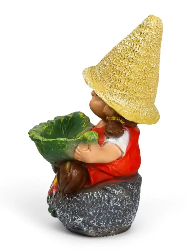 Садовая фигура из полистоуна &laquo;Девочка на камне с листом&raquo;, 48&times;29&times;27 см