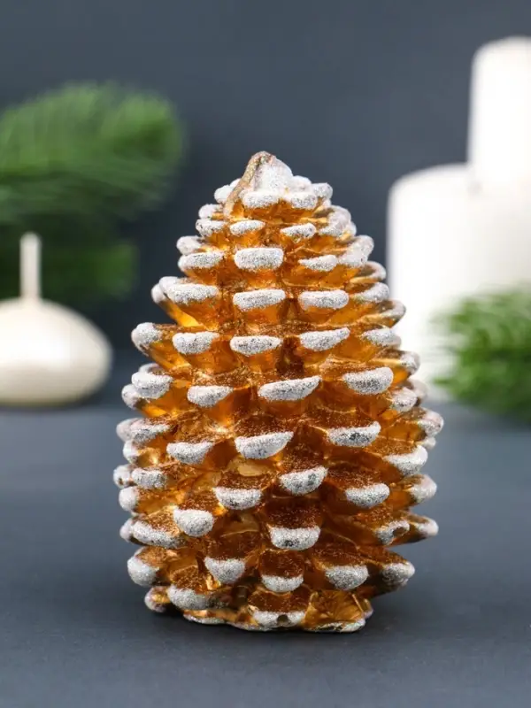 Свеча декоративная &laquo;Шишка новогодняя&raquo; 6.5&times;6.5&times;9 см, золотой