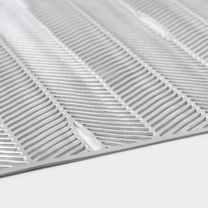 Салфетки сервировочные на стол Доляна &laquo;Триумф&raquo;, 45&times;30 см, 4 шт., серебряные