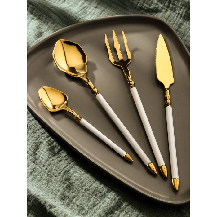 Столовые приборы из нержавеющей стали Magistro Ocean, 4 предмета, цвет металла золотой, ручка белая Столовые приборы из нержавеющей стали Magistro Ocean, 4 предмета, цвет металла золотой, ручка белая