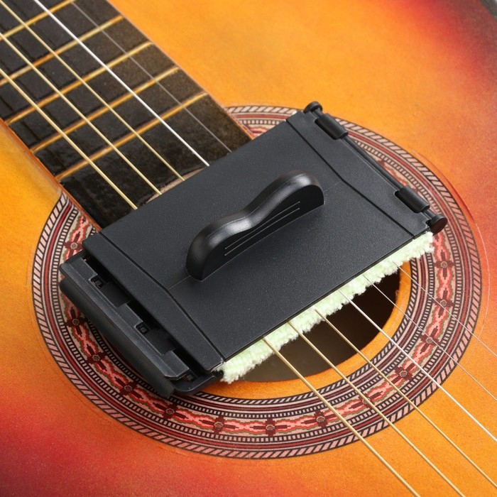 Приспособление для очистки струн Music Life ACE-30 Приспособление для очистки струн Music Life ACE-30