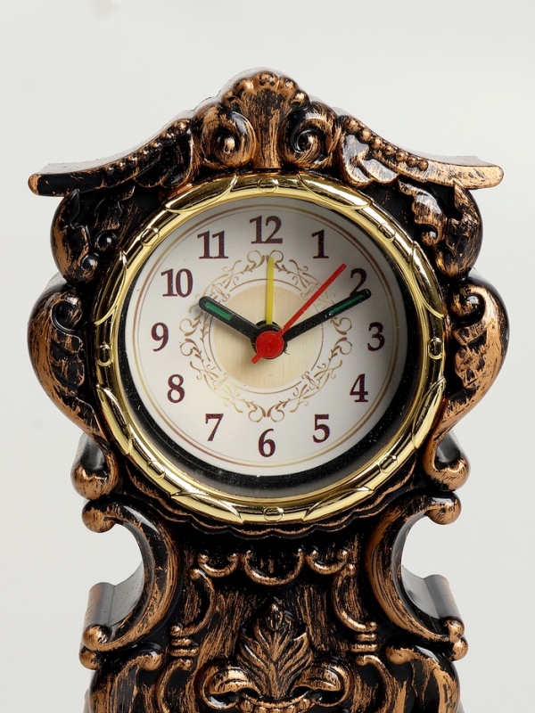 Часы будильник настольные, на батарейках, 28.2 х 9 х 4.1 см, циферблат d-5.5 см Часы будильник настольные, на батарейках, 28.2 х 9 х 4.1 см, циферблат d-5.5 см