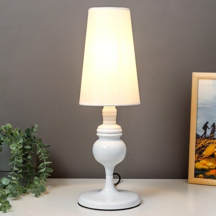 Настольная лампа Настольная лампа "Жардин" Е27 40Вт белый 15х47 см RISALUX