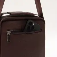 Сумка муж., 22*6,5*25, осн.отд молн, 1внут кар.прост, 2нар.кар молн, дл рем, коричневый