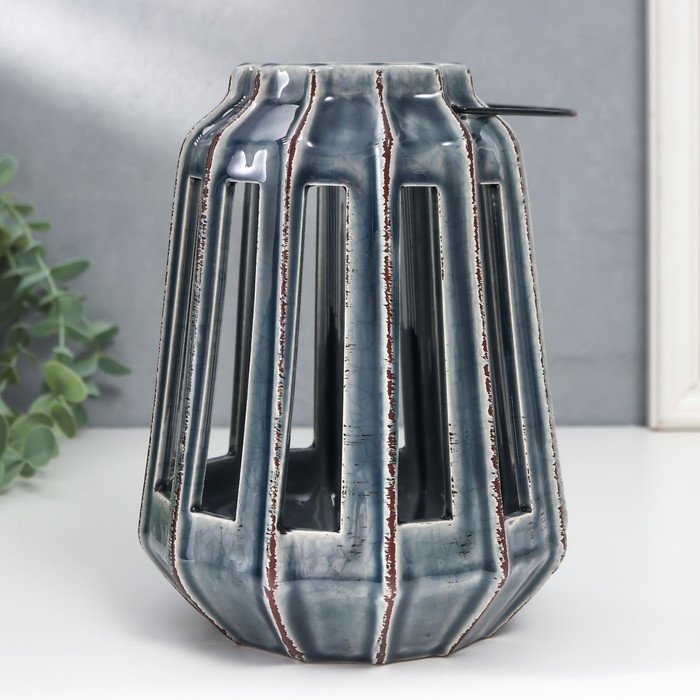 Подсвечник керамика на 1 свечу Подсвечник керамика на 1 свечу "Фонарь с вырезами" серый 19х14х14 см