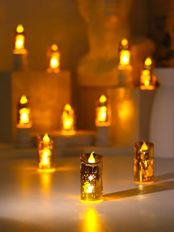 Светодиодная свеча, ночник LED RISALUX &laquo;Новый год&raquo;, от батареек, 3.8&times;3.8&times;7.5 см, МИКС