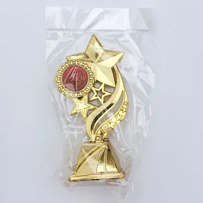 Кубок &laquo;Наша гордость&raquo;, наградная фигура, золото, пластик, 16.5&times;8 см