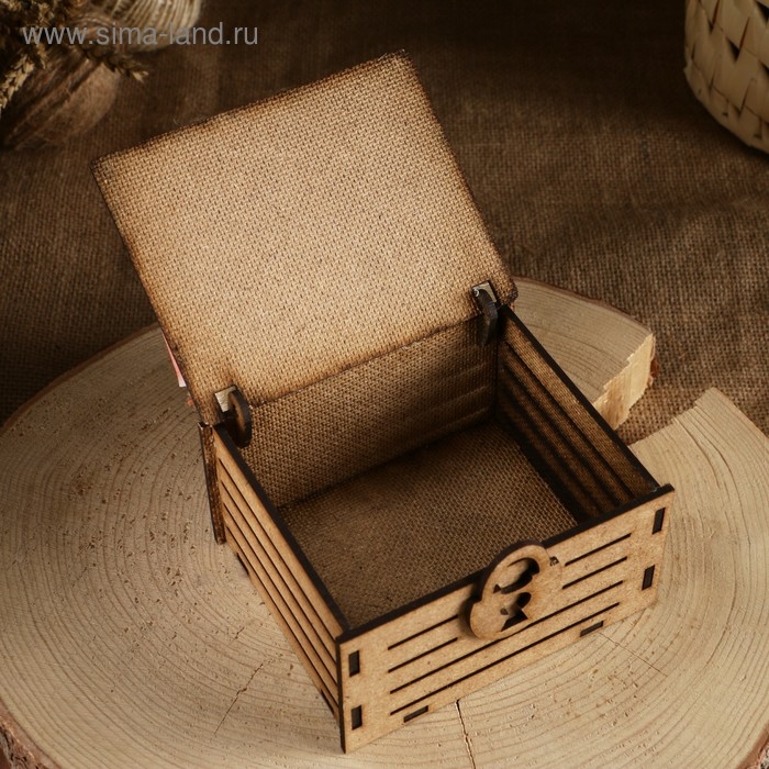 Оберег-домовой Оберег-домовой "Богатейка на сундуке, в колпаке", 20х14х10 см МИКС