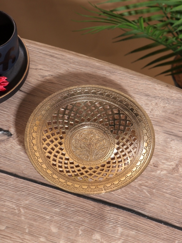 Блюдо сервировочное «Ажурное», латунь, 17×17×3 см Блюдо сервировочное «Ажурное», латунь, 17×17×3 см