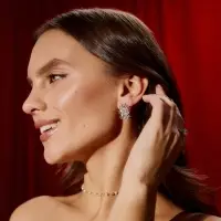 Серьги &laquo;Фейерверк&raquo;, белые в серебре