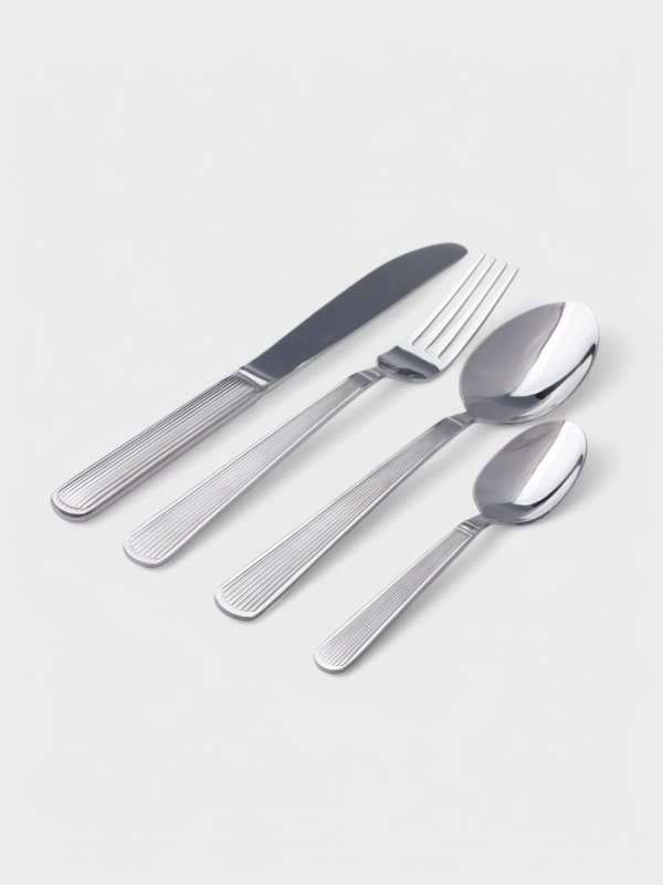 Столовая ложка Hanna Knövell Asnen, 20.7 см, толщина 3 мм, нержавеющая сталь, серебристая Столовая ложка Hanna Knövell Asnen, 20.7 см, толщина 3 мм, нержавеющая сталь, серебристая