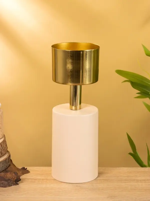 Подсвечник на 1 свечу "Кубок" бежевый с золотом 10х10х28,5 см