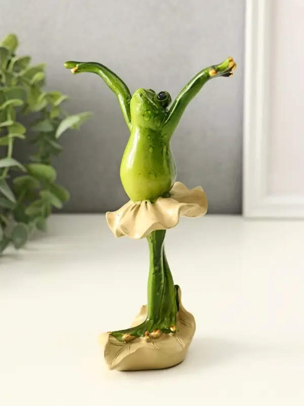Фигурка полистоун лак &laquo;Лягуха балерина: полёт&raquo;, 17&times;7&times;10 см