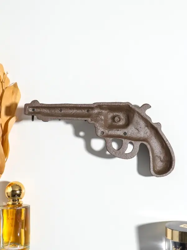 Крючки настенные &laquo;Револьвер с барабаном&raquo;, ключница декоративная, чугун, 22&times;11&times;4 см