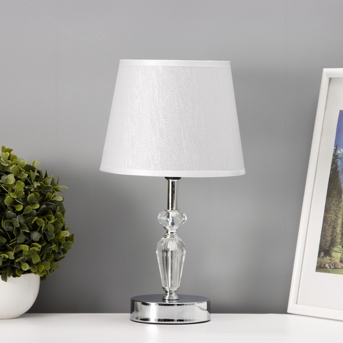 Настольная лампа с абажуром RISALUX «Элла», Е14, 40 Вт, хром, 18×18×33.5 см Настольная лампа с абажуром RISALUX «Элла», Е14, 40 Вт, хром, 18×18×33.5 см