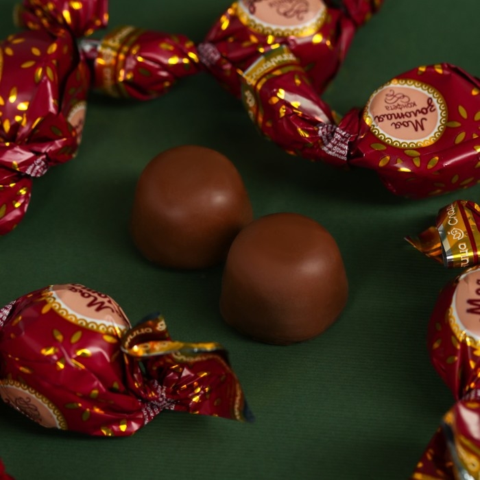 Конфеты шоколадные &laquo;Лучшему на свете&raquo; в коробке с бантом, 200 г.