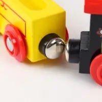 Паровоз магнитный деревянный, 3 вагона