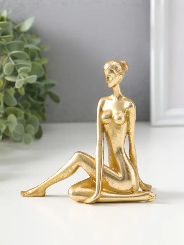 Сувенир полистоун "Девушка-йогиня - нагота" золото 5,5х12,2х10,8 см