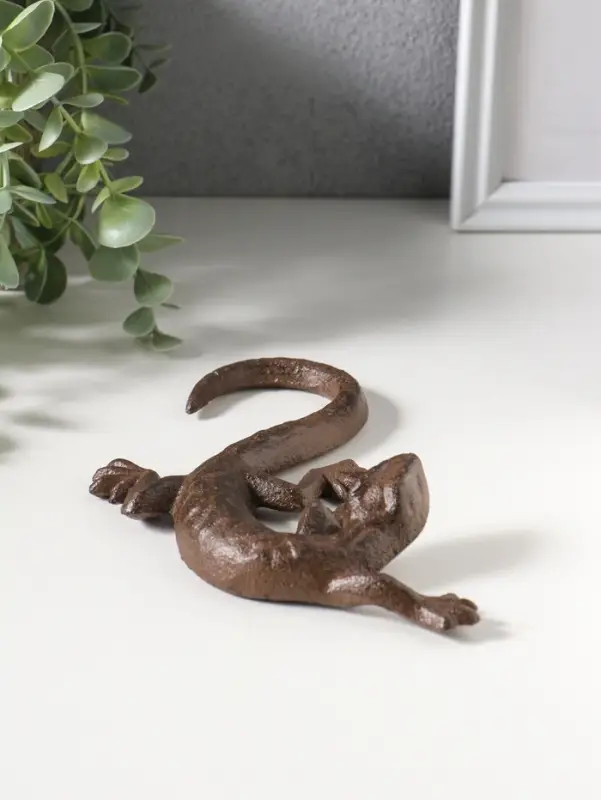 Сувенир чугун "Ящерица" 18,7х10,2х3 см