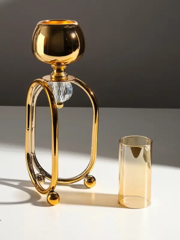 Подсвечник на 1 свечу &laquo;Сервилия&raquo;, под золото, d=4.5 см, 11&times;11&times;34.7 см