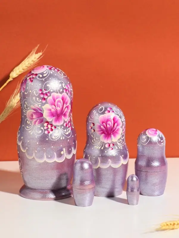 Матрешка дерево &laquo;Маня&raquo;, сиреневая, 18 см, 5 кукольная, ручная роспись