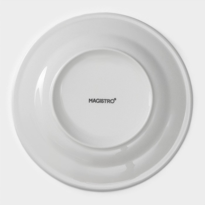 Набор тарелок фарфоровых десертных Magistro Basic bistro, 6 предметов: d=16,5 см, цвет белый Набор тарелок фарфоровых десертных Magistro Basic bistro, 6 предметов: d=16,5 см, цвет белый
