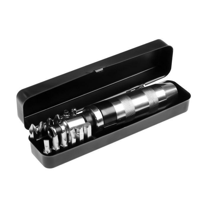 Отвертка ударно-поворотная ТУНДРА 1/2 Отвертка ударно-поворотная ТУНДРА 1/2", с битами 13 шт., реверс, метал. рукоятка, кейс