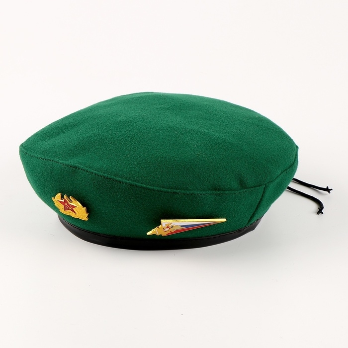 Карнавальный набор «Сильный солдат» зелёный берет, размер 54-56, значок, флажок Карнавальный набор «Сильный солдат» зелёный берет, размер 54-56, значок, флажок