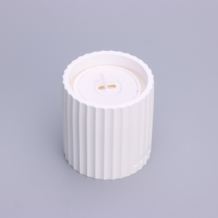 Свеча в бетоне ароматическая  Свеча в бетоне ароматическая "Мольер", мед и апельсин, 13х7 см, соевый воск, 160 г