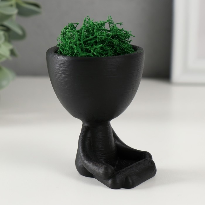 Кашпо бетонное мини Кашпо бетонное мини "Мистер Грин йог"со мхом черный 5,3х6х7 см (мох зеленый стабилизир.)