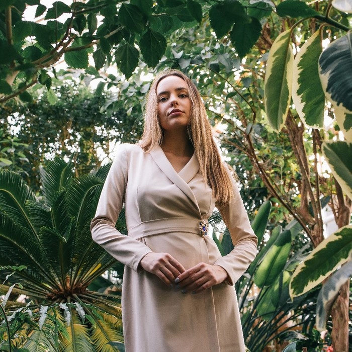 Брошь &laquo;Императрица&raquo; награда, цветная в чернёном золоте