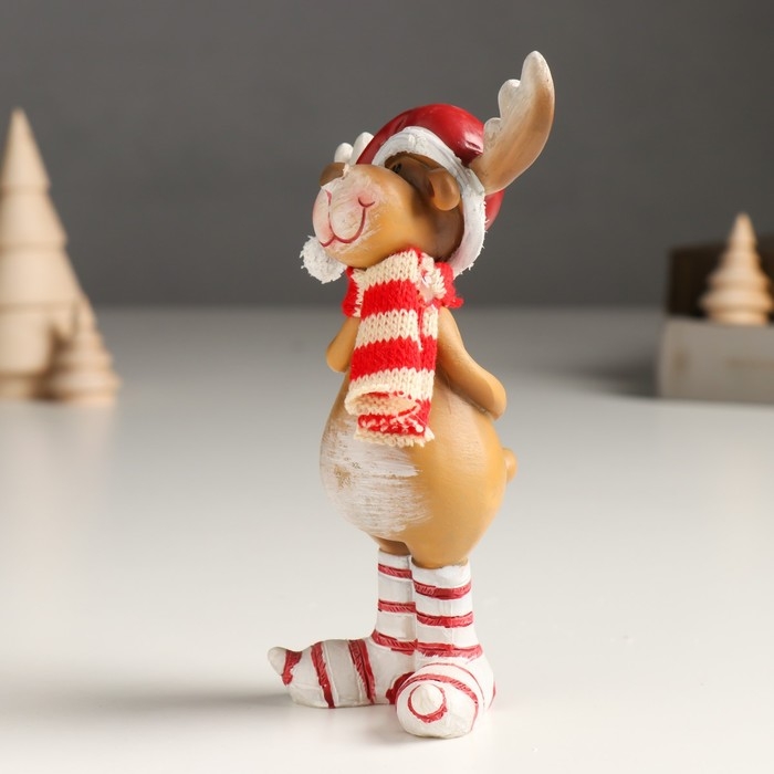 Сувенир полистоун  Сувенир полистоун "Лосяш в красном колпаке и полосатых гетрах" МИКС 5х8,5х15 см