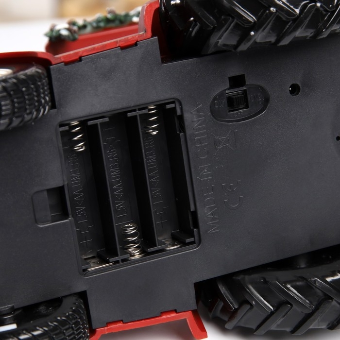 Фигура светодиодная «Праздничный трактор», 25х13х21 см, музыка, батарейки ААх3 (не в комплекте), USB, свечение тёплое белое Фигура светодиодная «Праздничный трактор», 25х13х21 см, музыка, батарейки ААх3 (не в комплекте), USB, свечение тёплое белое