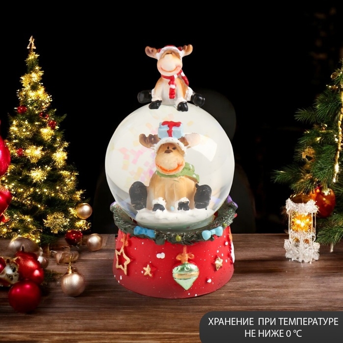 Сувенир полистоун водяной шар Сувенир полистоун водяной шар "Лосики - чехарда" 4,5х4,5х6,5 см