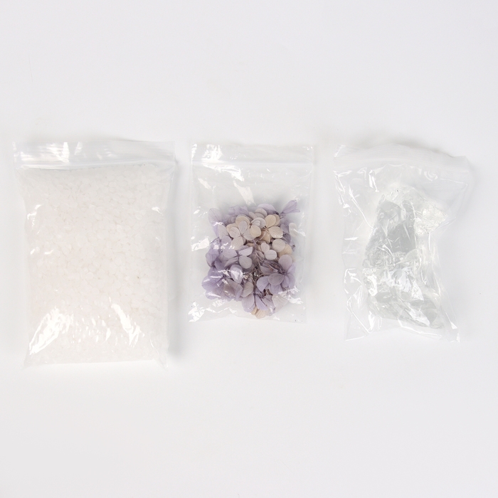 Свеча своими руками. Создание ароматической свечи с сухоцветами «Виноград», набор для творчества Свеча своими руками. Создание ароматической свечи с сухоцветами «Виноград», набор для творчества